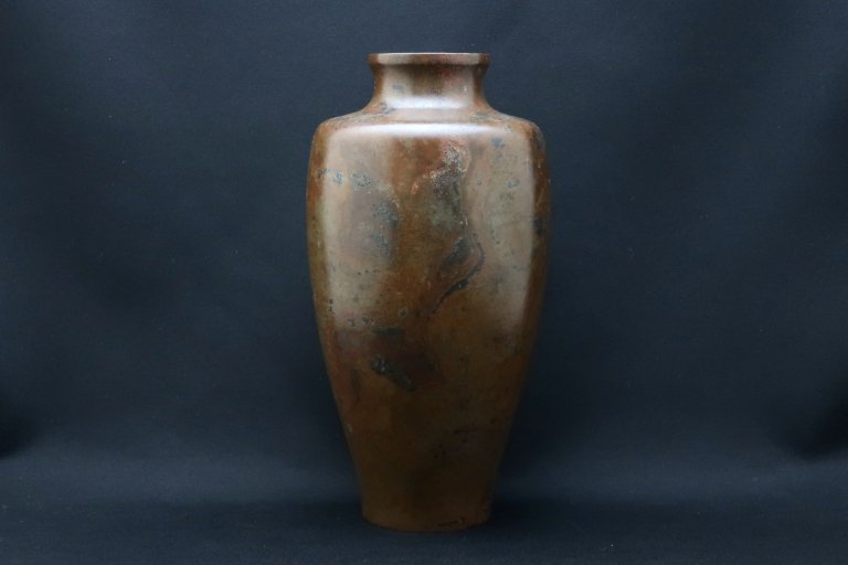 銅器花瓶 / Bronze flower Vase