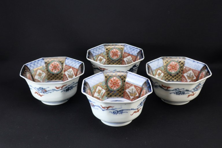 伊万里色絵草花文八角小鉢 四客組 / Imari Octagonal Polychrome Bowls  set of 4