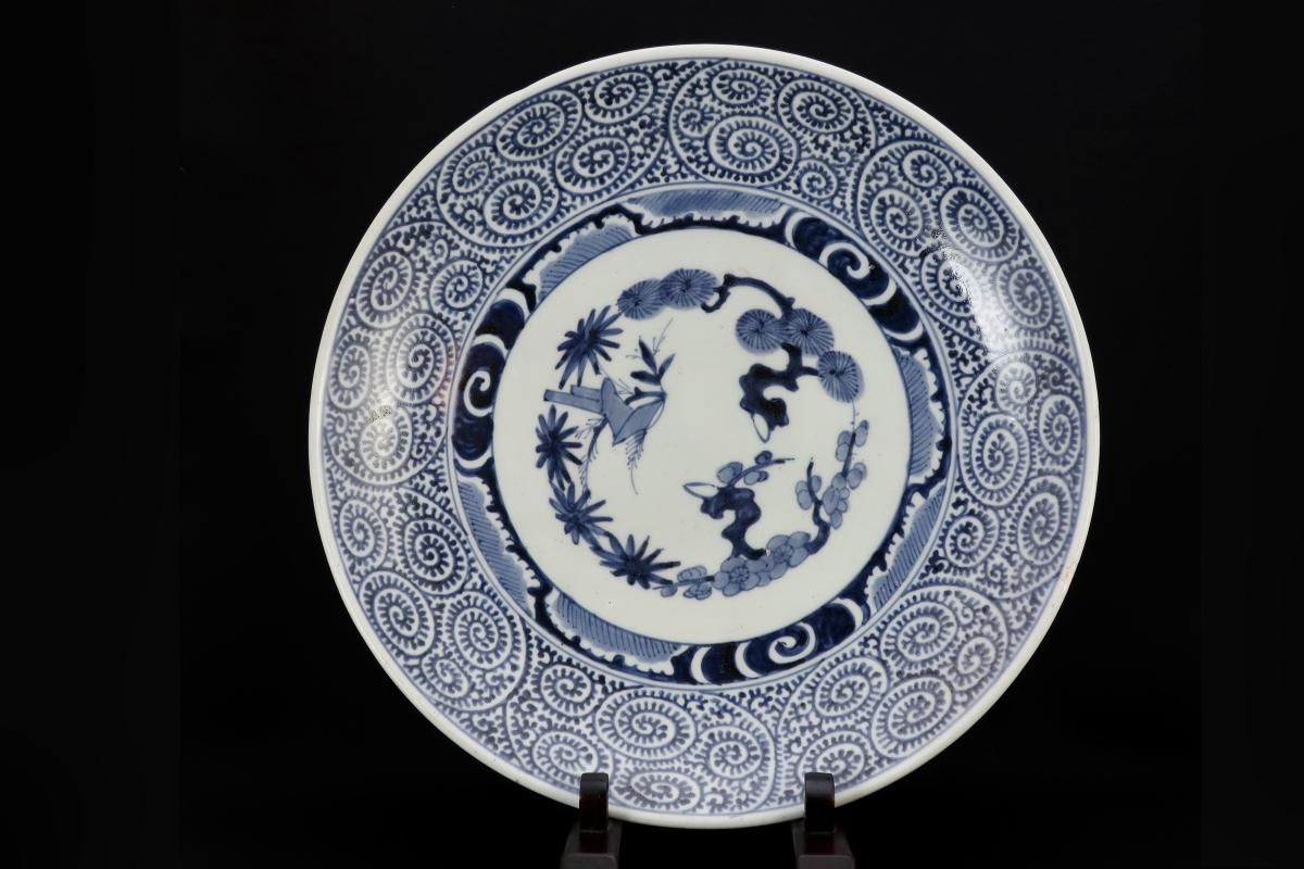 正規激安 Imari / 伊万里染付蛸唐草文大皿 Large with Plate White & Blue 工芸品
