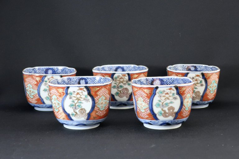 ΤҲðʸա޵ / Imari Large Polychrome 'Mukoduke' cups  set of 5