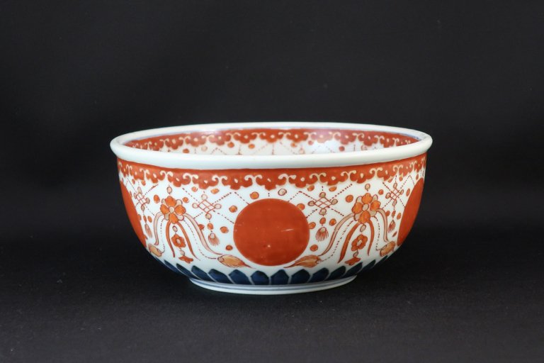 Τֶʸȭ / Imari Poychrome Bowl with the pattern of 'Yorakumon'