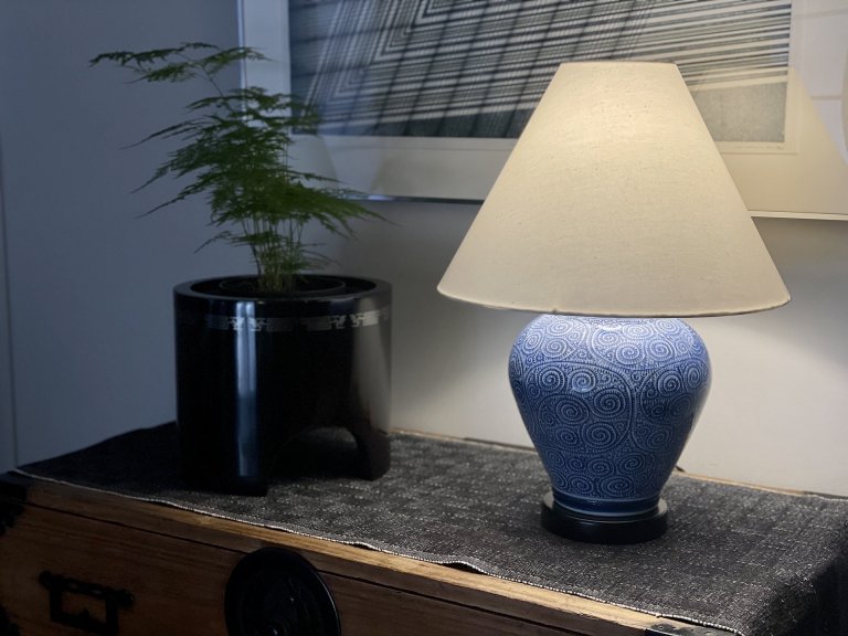 Τʸơ֥ / Table Lamp of Imari Blue & White Pot
