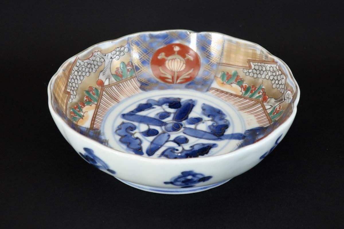 伊万里 草木文 色絵 かぶと大皿 [B31438]