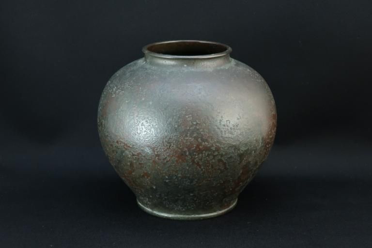 銅器花瓶 / Bronze Flower Vase