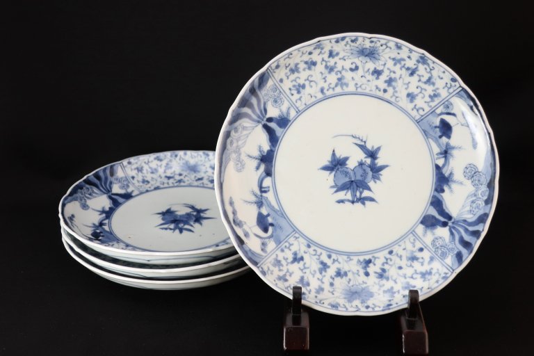 伊万里染付花唐草柘榴文七寸皿　四枚組 / Imari Blue & White Plates  with the pattern of Hanakarakusa  set of 4