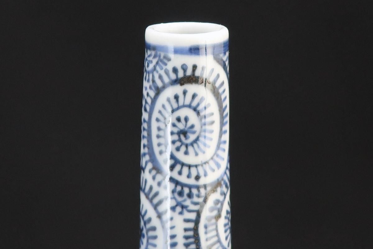 伊万里染付松竹梅蛸唐草文御神酒徳利 一対 / Imari Blue & White 伊万里染付松竹梅蛸唐草文御神酒徳利 一対 / Imari Blue & White