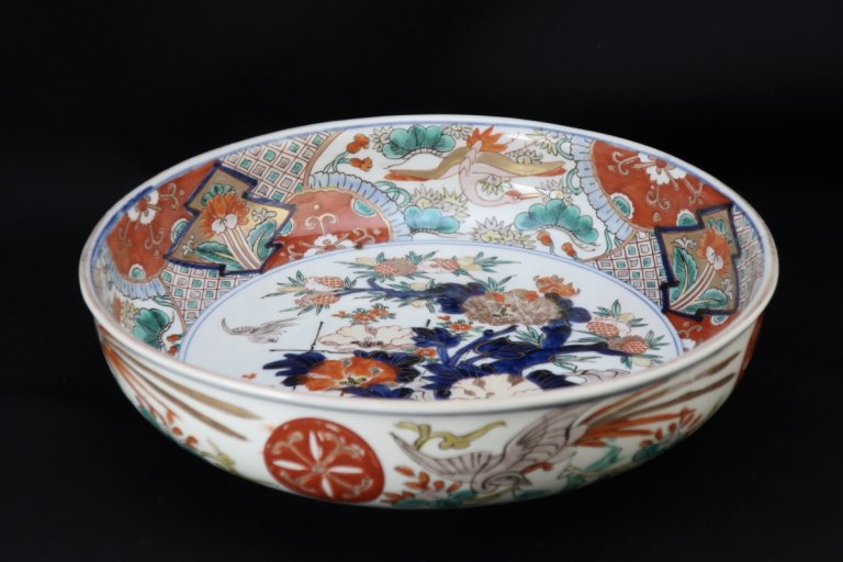 伊万里色絵花鳥文平鉢 / Imari large Polychrome Bowl with the picture of Peonies