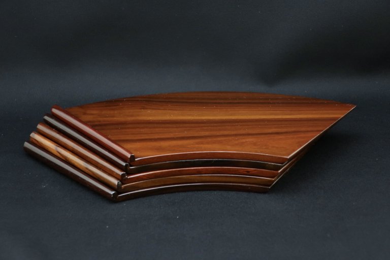 ̲ۻһ / Small Rosewood Fan-shaped Plates set of 5