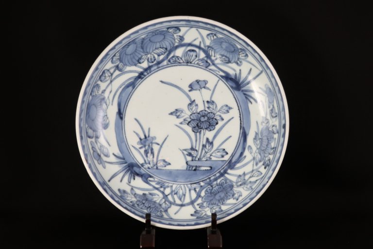 伊万里染付草花文九寸皿 / Imari Large Blue & White Plate with the picture of Chrysanthemum ＆Peony Flowers