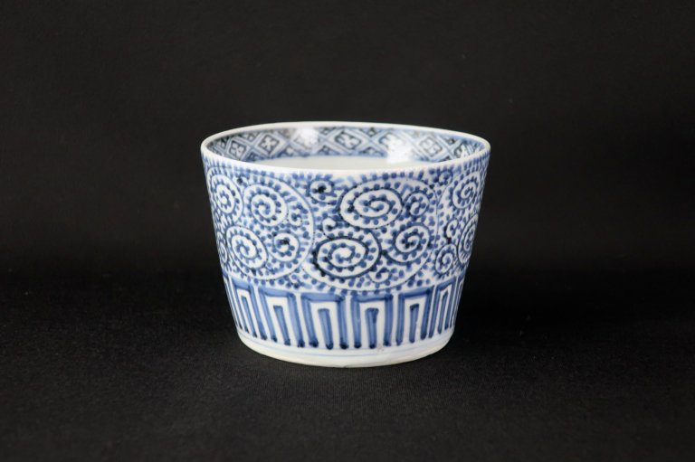 Τʸ綾 / Imari Large Blue & White Soba Cup with the pattern of 'Takokarakusa'