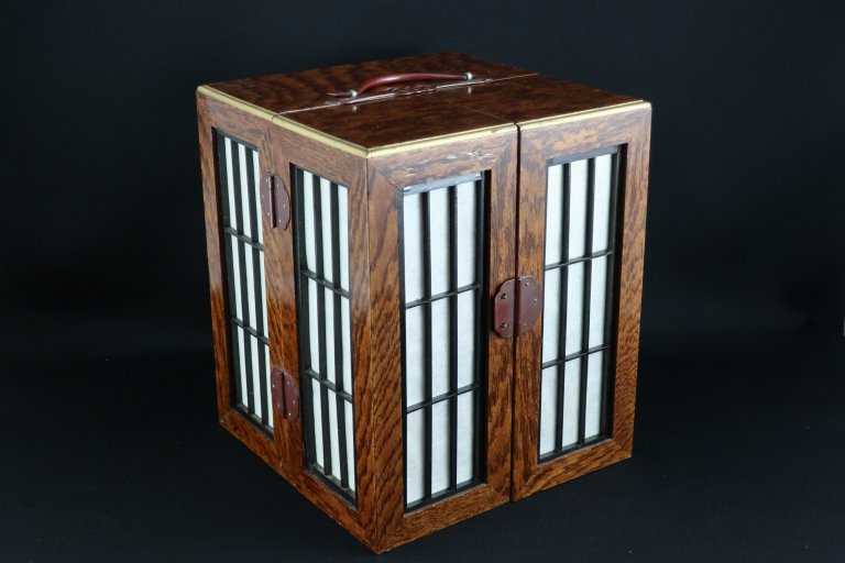 ղָ / Lacquered Food & Sweet Box with 'Shoji' Window