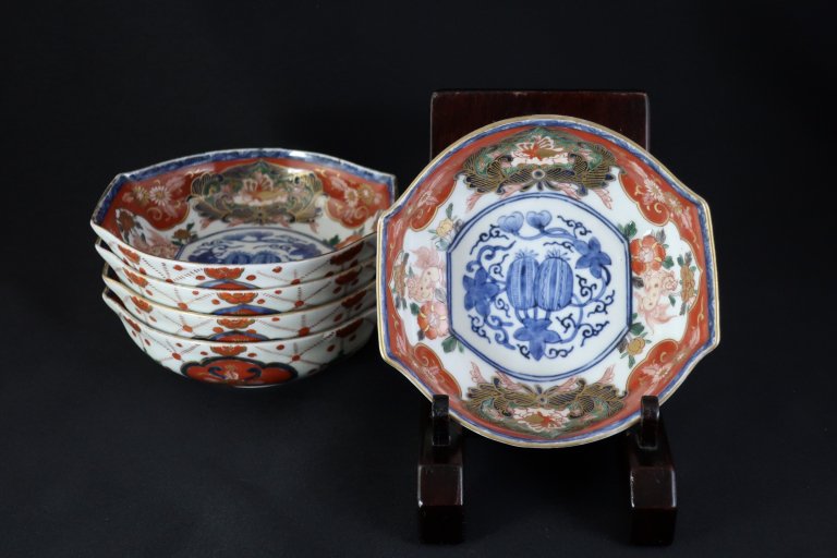 伊万里色絵瓔珞文舟形小鉢  五客組 / Imari Small Polychrome Boat-shaped Bowls  set of 5