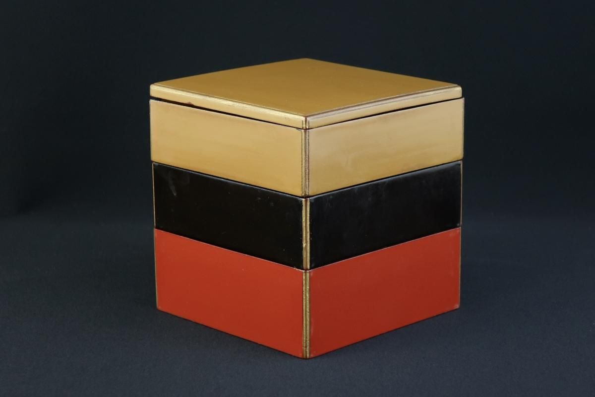 蒔絵　文箱　お弁当箱にも。。。 竹蒔絵弁当箱 / 'Bento' Set in the lacquered Box with 'Make