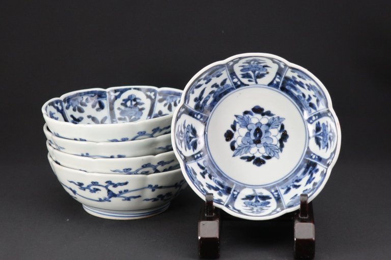 ΤյƲַʸʤޤ / Imari Blue & White Chrysanthemum-flower shaped 'Namasu' Bowls  set of 5