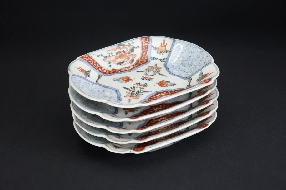 伊万里色絵菊水花蝶文変形皿 五枚組 / Imari Polychrome Plates