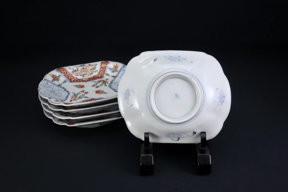 伊万里色絵菊水花蝶文変形皿 五枚組 / Imari Polychrome Plates