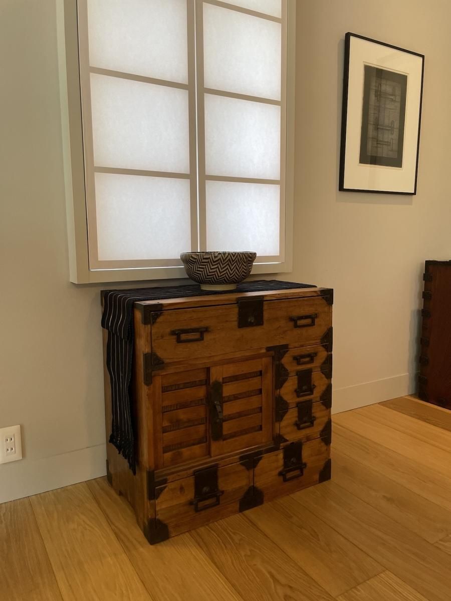 桐帳場箪笥 / Kiri Choba Tansu (Paulownia Small Merchant