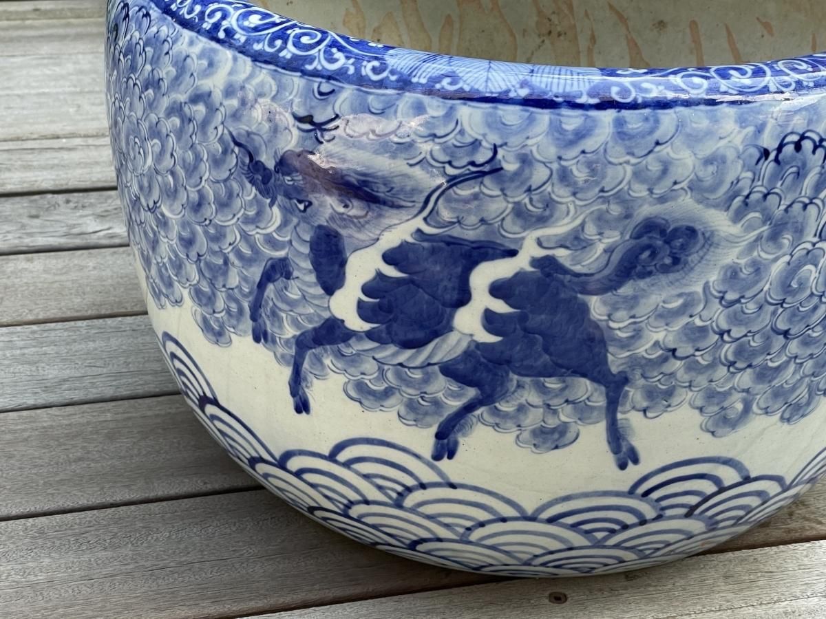 伊万里染付麒麟文大火鉢 / Imari Large Blue & White Hibachi