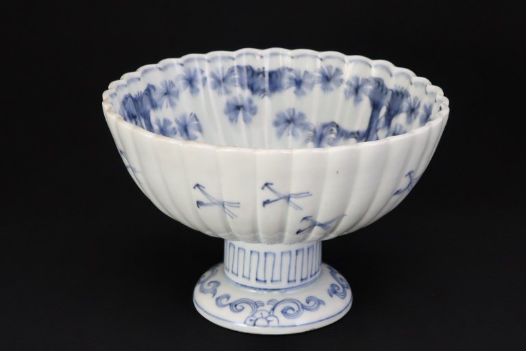 ΤյƲַ㾾ʸ / Imari Blue & White Chrysanthemum-flower-shaped 'Haisen' Sake cup Washing Bowl