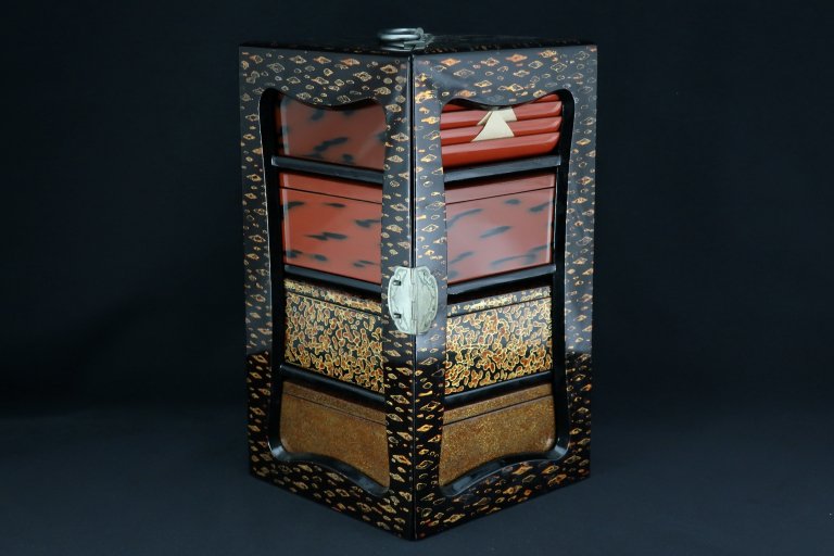 㶹ɼ / Wakasa-lacquered Bento Box