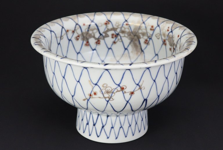 Τּ߲ʸ / Imari 'Haisen' Sake Cup Washing Bowl with Fishnet Pattern & Plum blossoms