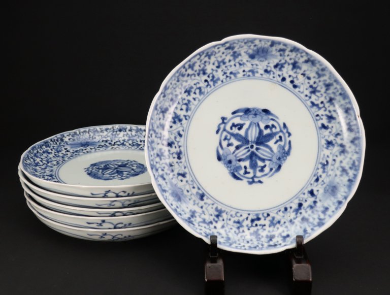 Τղʸϻ / Imari Blue & White Plates with the pattern of 'Hanakarkusa'  set of 6