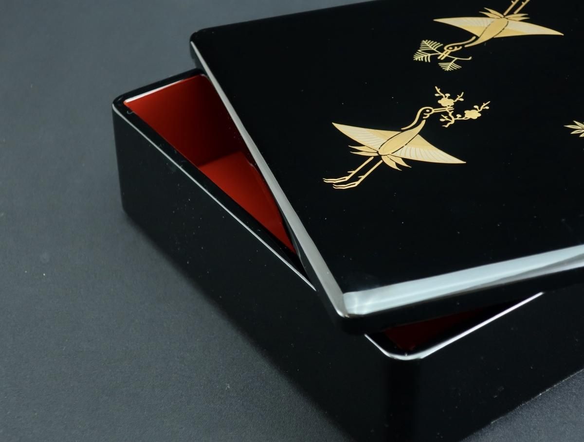 平安象彦黒塗鶴蒔絵重箱 / Kyoto 'Zohiko' Black-lacquered