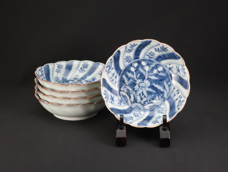 伊万里染付輪花形捻草花文なます皿　五枚組 / Imari Blue & White 'Namasu' Bowls  set of 5