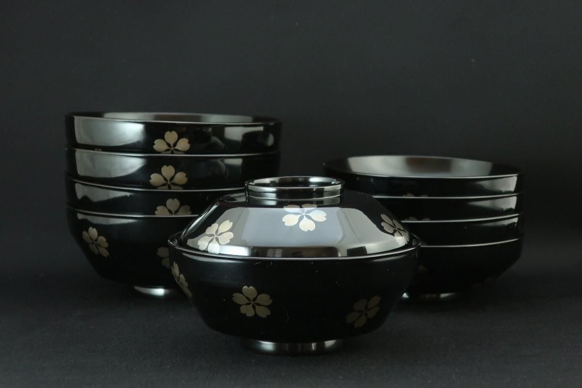 輪島塗花蒔絵吸物椀 五客組 / Wajima Black-lacquered Soup 輪島塗花蒔絵吸物椀 五客組 / Wajima Black-lacquered Soup