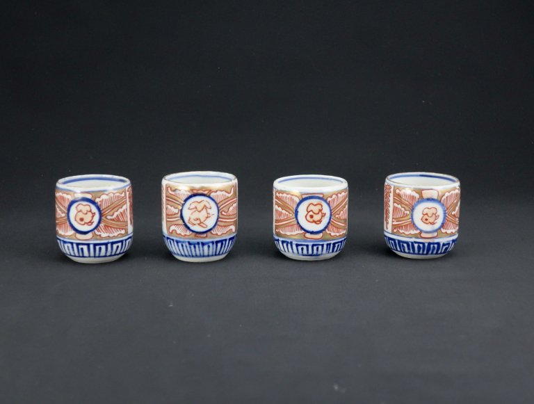 Τʸ  ͵ / Imari Small Polychrome Vinegar Cups  set of 5