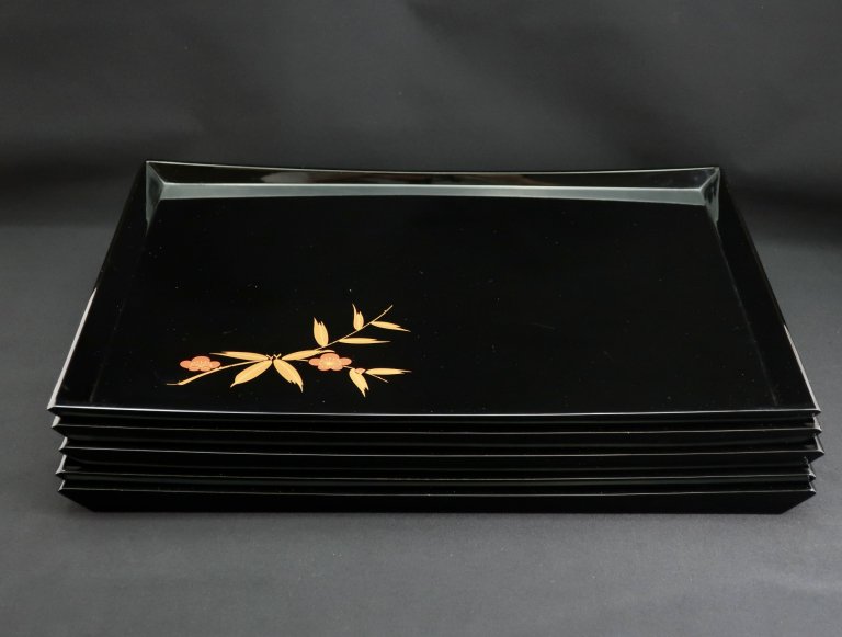  / Wajima-lacquered Tray with 'Makie' picture of Bamboo & Plum Flowers  set of 5