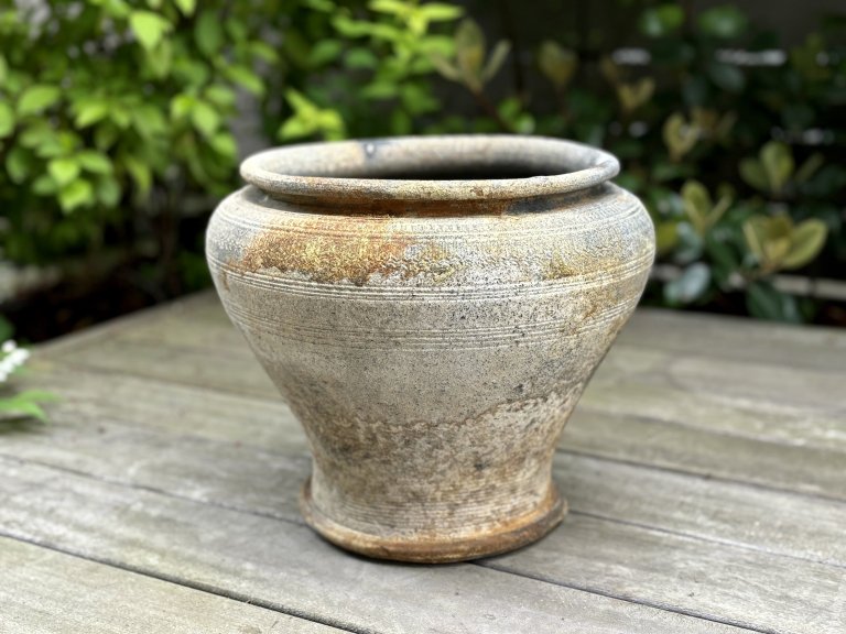 ƫ / Ceramic Pot