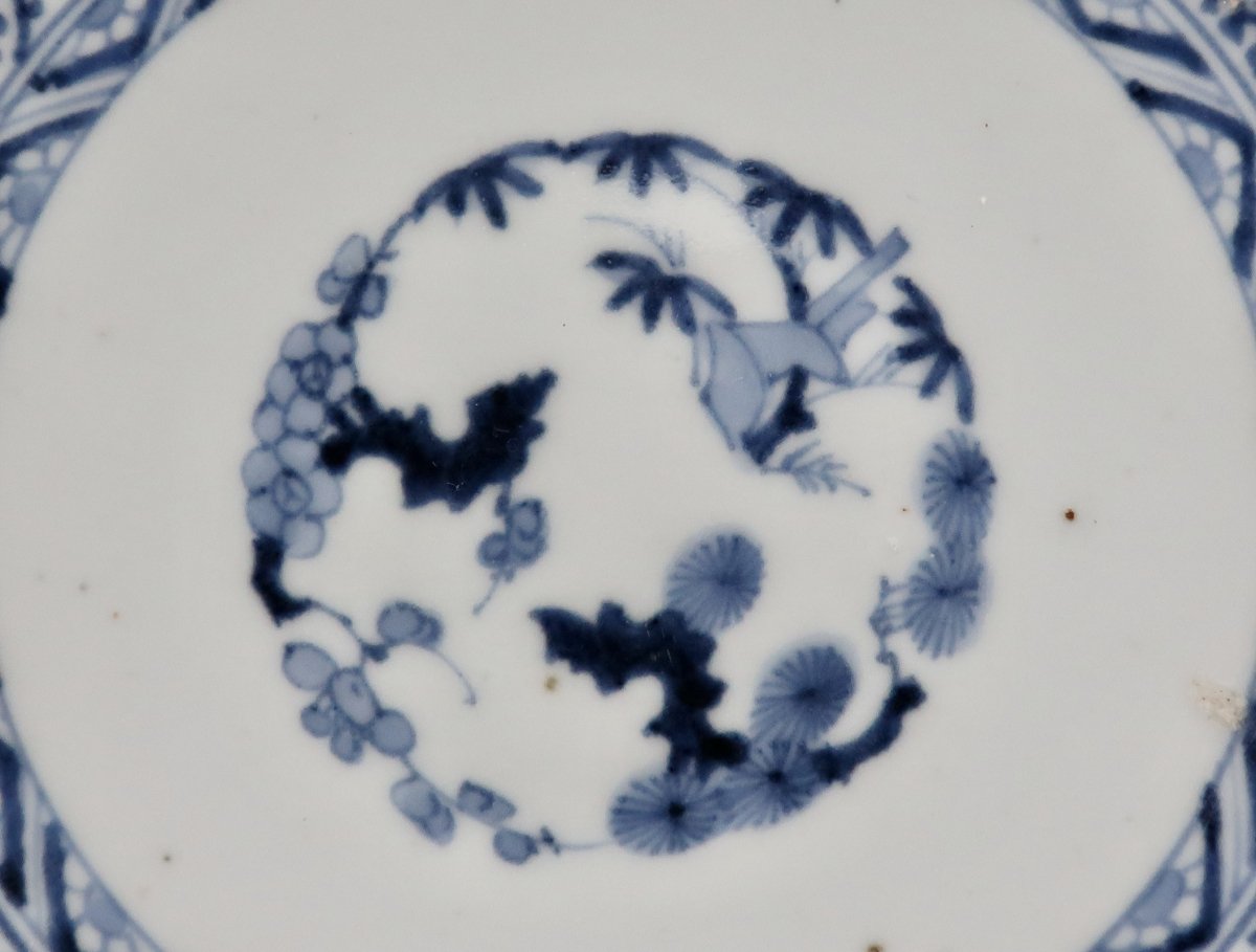 伊万里染付蛸唐草文七寸皿 五枚組 / Imari Blue & White Plates with the pattern of  'Takokarakusa' set of 5 - OKURA ORIENTAL ART / 大蔵オリエンタルアート