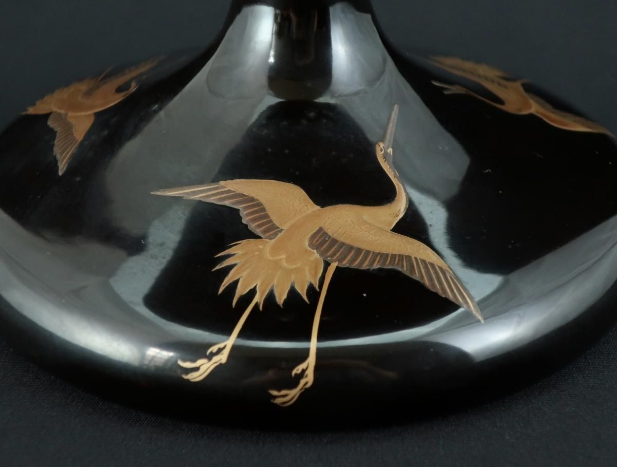 黒塗雲鶴蒔絵高杯 / Black-lacquered Compote with 'Makie