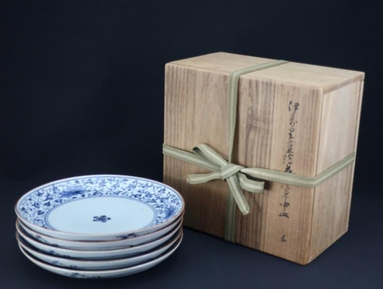 Τղʸ / Imari Blue & White Plates with the pattern of 'Hanakarakusa'  set of 5
