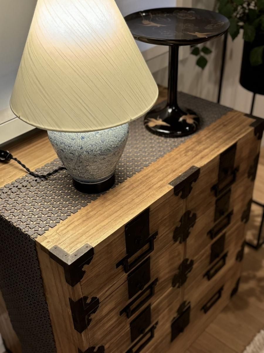 明治　箪笥　総桐 アンティーク家具 ☆明治時代 総桐観音開き時代箪笥(桐箪笥、桐
