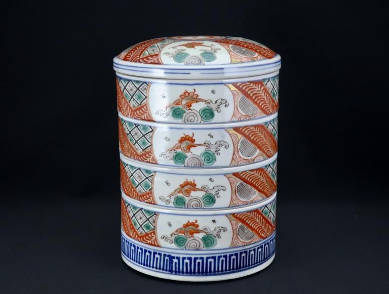 Τ˱ʸʽ / Imari Polychrome 'Danju' Food Boxes with the picture of Cranes