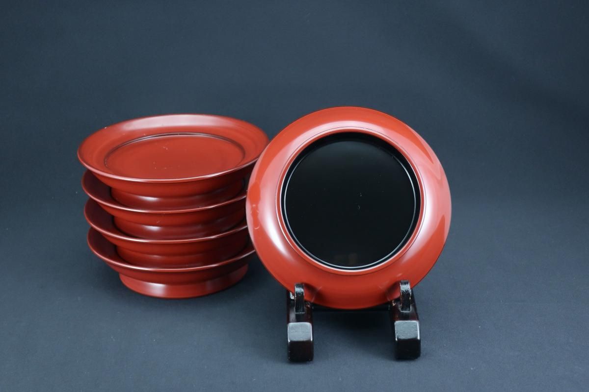 根来塗高台菓子皿 五枚組 / 'Negoro' Red-lacquered Sweet