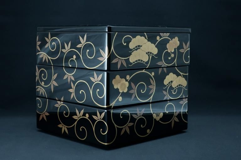 ɾ𼬳Ȣ ʻʡ/ Black-lacquered 'Jubako' Food Boxes3Boxes)