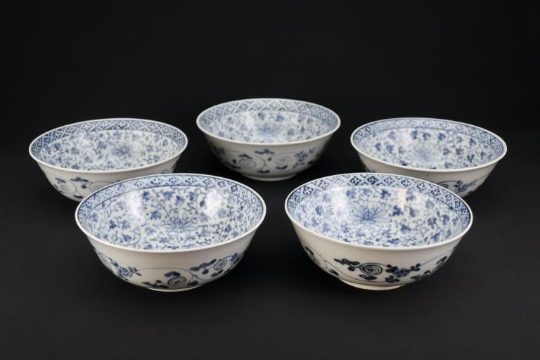 Τʸʤޤ / Imari Blue & White 'Namasu' Bowls with 'Hanakarakusa' Pattern  set of 5