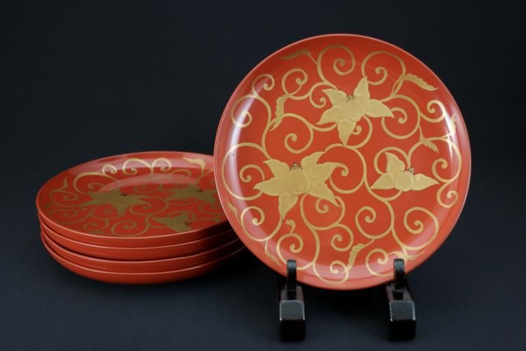 ɶ𼬳ϻ / Red-lacquered Plates with Gold 'Makie' picture of 'Karakusa'  set of 5