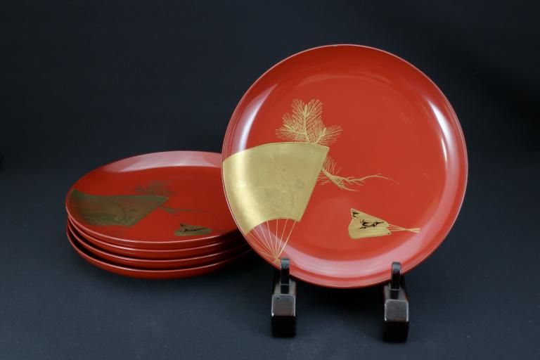 ̼㾾ϻ / Red-lacquered Plates with 'Makie' picture of Fans and Pine tree  set of 5