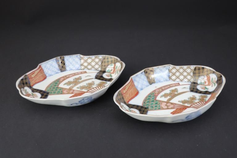 Τ̵Ʋʸɩ / Imari Polychrome Diamond-shaped Plates with the picture of Fans  set of 2