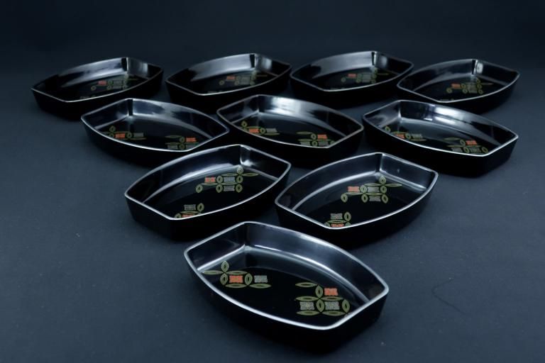 ɽɩۻһ / Black-lacquered Boat-shaped Sweet Plates  set of 10