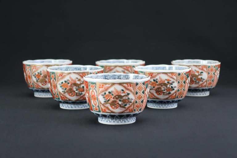 Τ˱ʸաϻ / Imari Polychrome 'Mukoduke' Cups with the picture of Lions and Phoenixes set of 6
