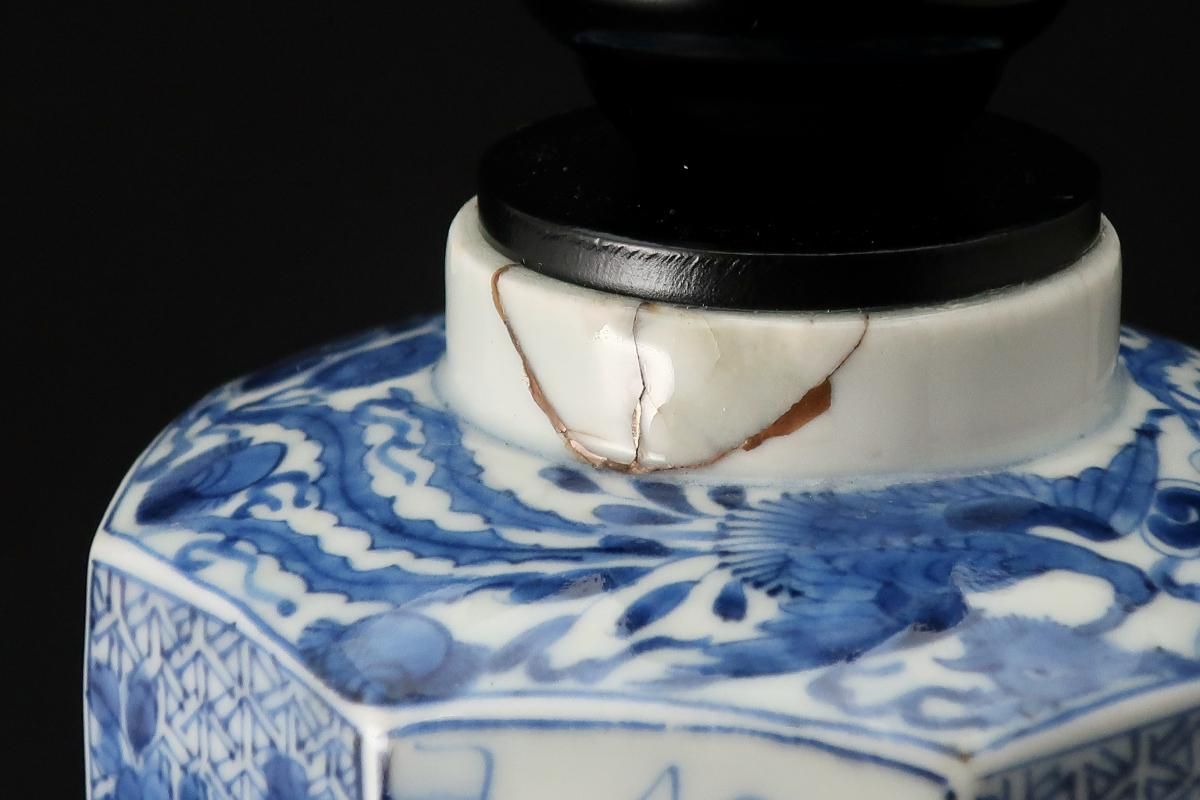 伊万里テーブルランプ 伊万里染付菊花山水文六角壺テーブルランプ / Table Lamp of