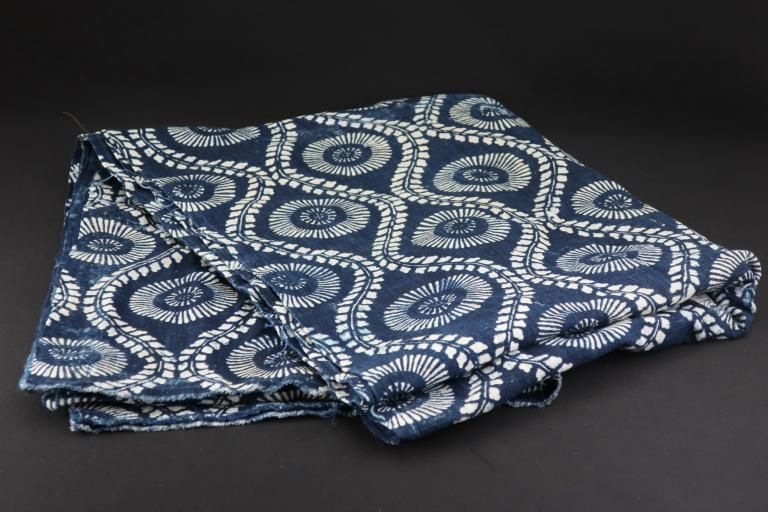  / Indigo-dyed Fabric
