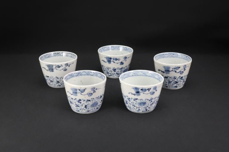 伊万里染付花唐草文蕎麦猪口 五客組 / Imari Blue & White Soba Cups with the pattern of 'Hanakarakusa'  set of 5