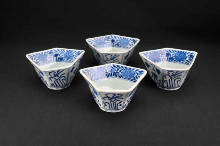 伊万里染付草花文変形向付 四客組 / Imari Blue & White 'Mukoduke' Cups  set of 4