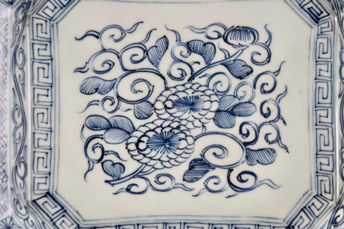 伊万里染付菊花幾何学文隅切長角大皿 / Imari Large Rectangular